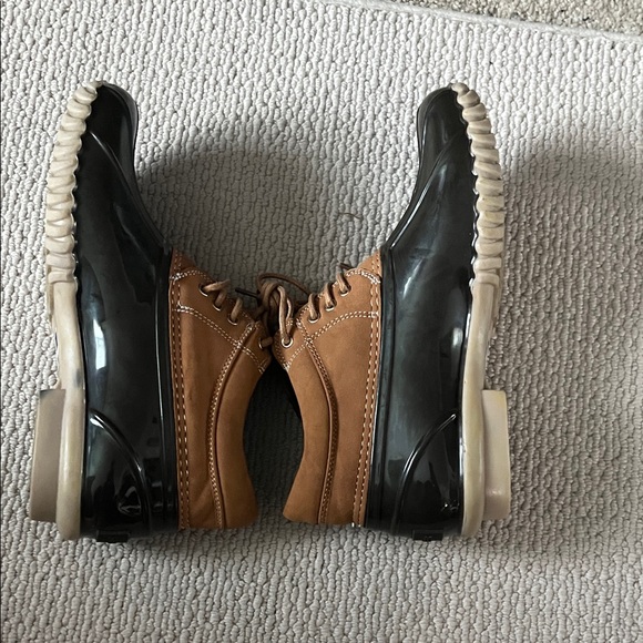 🥾WOMENS NWOT Tommy Hilfiger Brown and Black Winter Boots - Picture 4 of 6